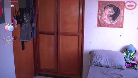 Katerine online show from 02/25/26, 10:41