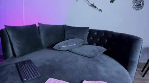 KATHE ANDERSON online show from 11/27/25, 03:03