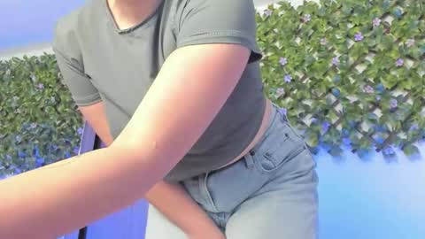 Snapshot of katheerine chatting on 02/06/26, 01:43 Katherine online show from 02/06/26, 01:43