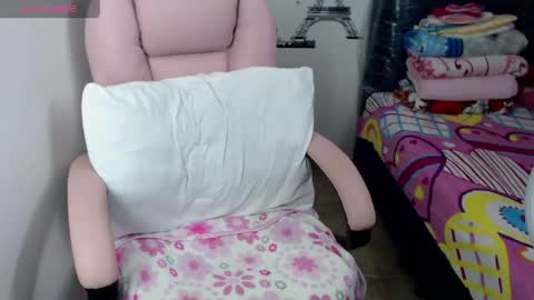 kathelatin4u online show from 04/28/26, 11:54