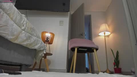 Kathee Saenz online show from 04/17/26, 03:15