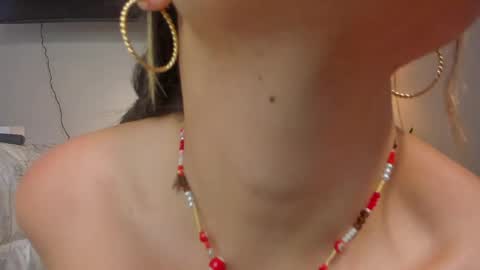 Kathee Saenz online show from 04/22/26, 04:41