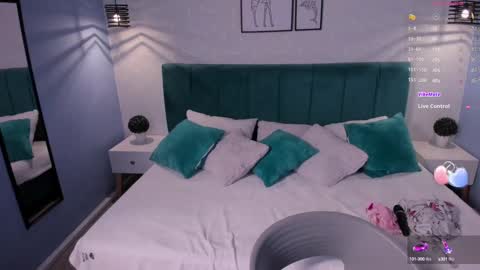 Snapshot of katherin_smith_ chatting on 12/06/24, 07:32 kathe online show from 12/06/24, 07:32