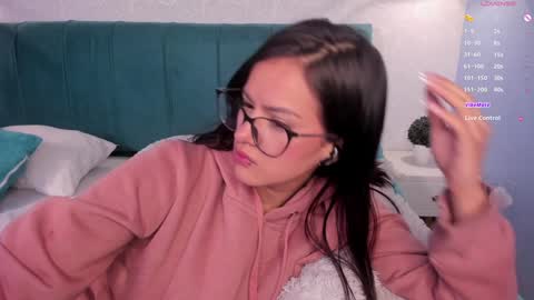 Snapshot of katherin_smith_ chatting on 01/08/25, 09:53 kathe online show from 01/08/25, 09:53