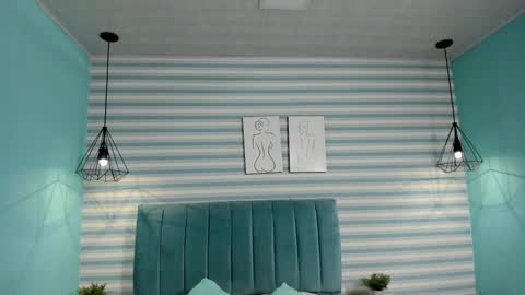 Snapshot of katherin_smith_ chatting on 01/11/25, 10:51 kathe online show from 01/11/25, 10:51