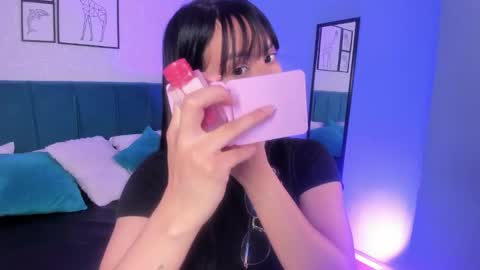 Snapshot of katherin_smith_ chatting on 11/04/25, 04:39 kathe online show from 11/04/25, 04:39