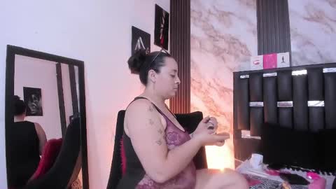 Snapshot of katherina_diaz chatting on 05/27/26, 02:30 Katherina online show from 05/27/26, 02:30