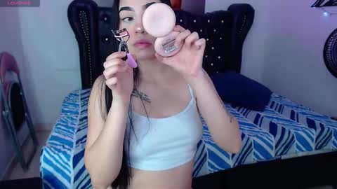 katherine_10 online show from 09/17/25, 05:47