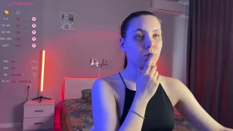 Snapshot of katherine__ross chatting on 05/24/26, 03:50 katherine__ross online show from 05/24/26, 03:50