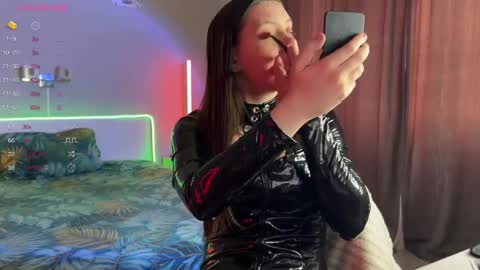 Snapshot of katherine__ross chatting on 06/01/26, 09:55 katherine__ross online show from 06/01/26, 09:55