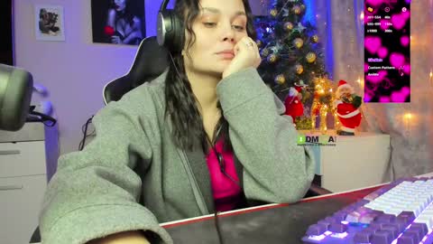 Snapshot of kathiekat chatting on 01/09/25, 05:43 Kathie online show from 01/09/25, 05:43