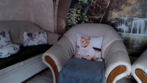 Kathy online show from 09/19/25, 03:56