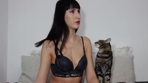 Snapshot of kathyspice chatting on 02/14/25, 07:28 kathyspice online show from 02/14/25, 07:28