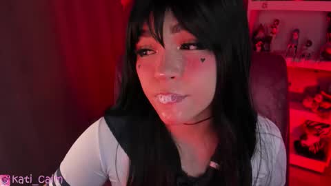 Snapshot of kati_01 chatting on 10/31/25, 07:20 online show from 10/31/25, 07:20