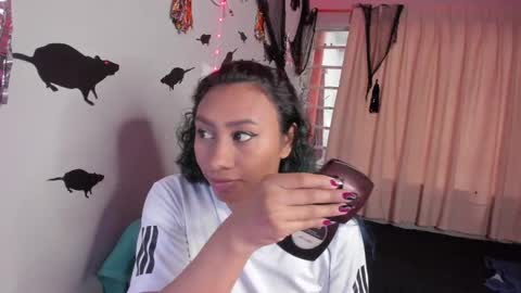 Katia online show from 10/31/25, 04:19