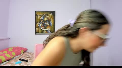 Khaterine online show from 02/03/25, 12:14