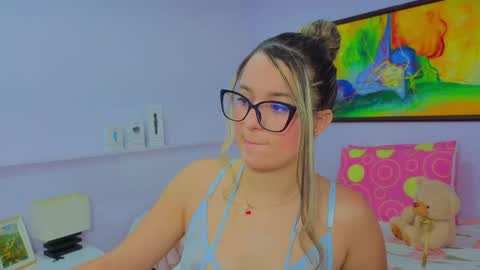 Khaterine online show from 04/22/26, 12:18