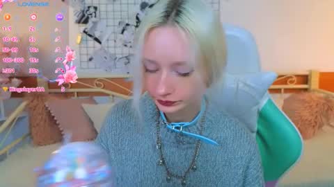 Katia  online show from 03/28/26, 06:24