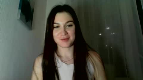 katie_foxi online show from 12/22/25, 07:44