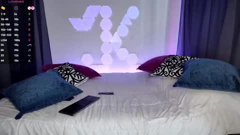 Katie Kross online show from 10/21/25, 04:08