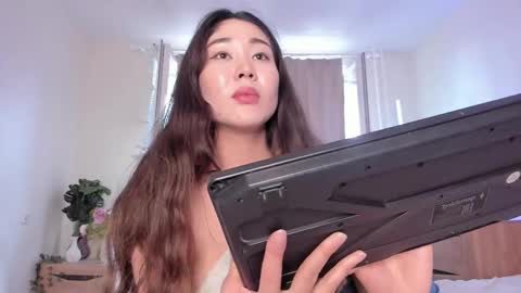 Kate online show from 03/12/25, 11:20