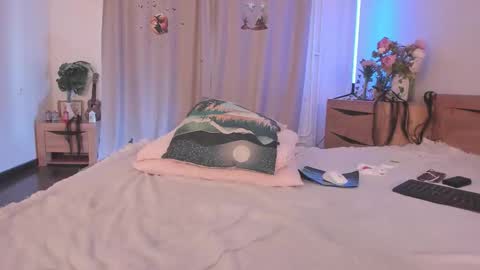 Kate online show from 10/27/25, 07:56