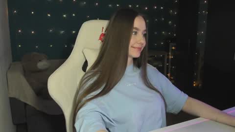 Snapshot of katie_taylorr chatting on 12/03/24, 02:36 Katie online show from 12/03/24, 02:36
