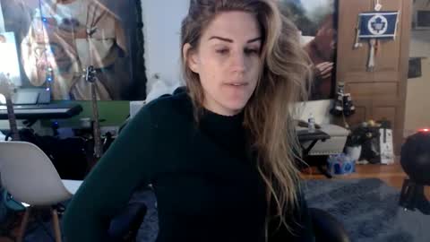 Snapshot of katiecutie_5 chatting on 12/06/24, 05:20 Katie online show from 12/06/24, 05:20