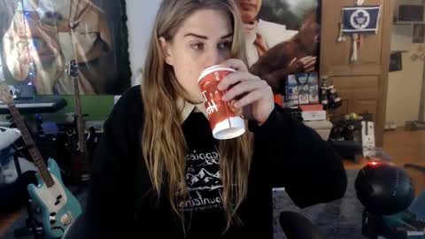 Snapshot of katiecutie_5 chatting on 12/19/24, 04:02 Katie online show from 12/19/24, 04:02