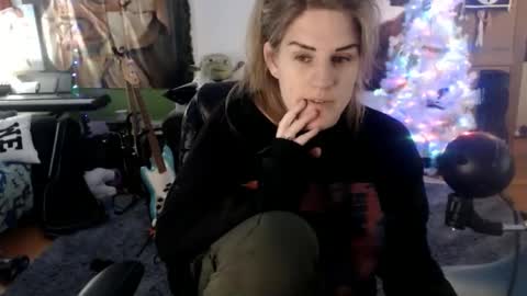 Snapshot of katiecutie_5 chatting on 01/09/25, 04:41 Katie online show from 01/09/25, 04:41