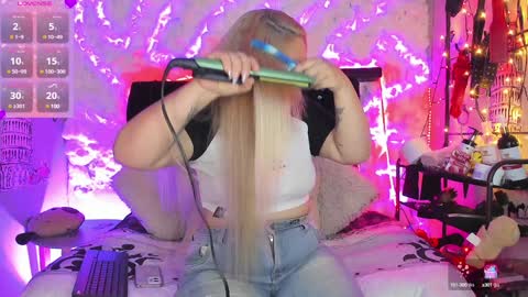 SHARON  KATIEE online show from 01/14/25, 09:09