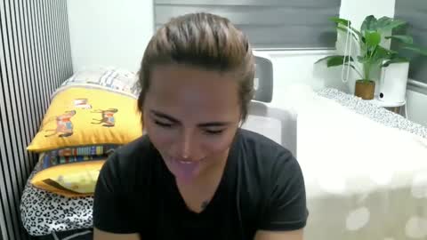 katiefrox  online show from 01/23/25, 01:13