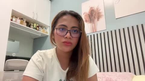 katiefrox  online show from 09/09/25, 06:35