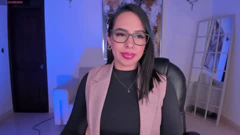 Kate Stonne online show from 09/11/25, 02:44