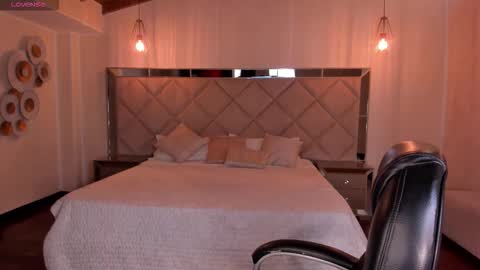 Kate Stonne online show from 10/01/25, 02:39