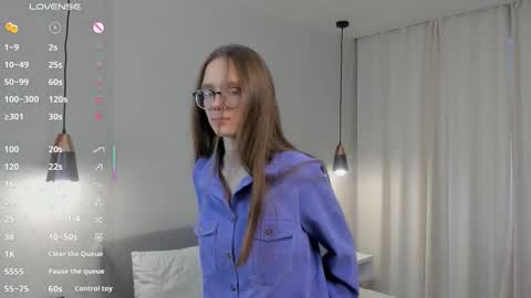 Scarlett online show from 11/13/25, 08:35