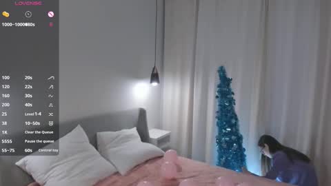 Scarlett online show from 12/18/25, 08:42