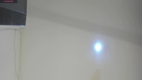 Snapshot of katitahotcam_ass chatting on 09/26/25, 11:09 katita online show from 09/26/25, 11:09