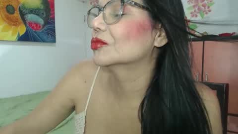 katiusca_horny2 online show from 02/18/26, 09:22