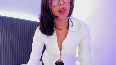 KATIUSKA online show from 10/03/25, 08:17