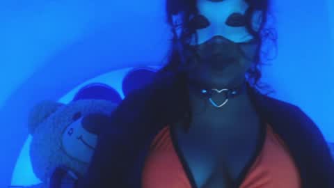 Snapshot of katiuskaxoxo chatting on 05/13/26, 10:34 Katiuska online show from 05/13/26, 10:34