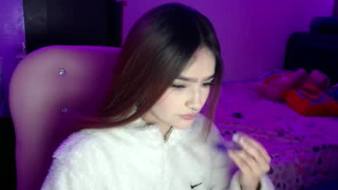 Snapshot of katleen_v chatting on 12/11/24, 04:28 Katleen. online show from 12/11/24, 04:28