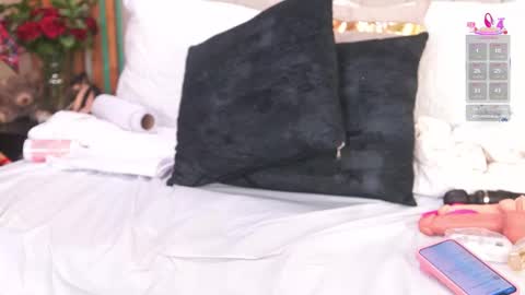 K A T L Y N  online show from 09/18/25, 07:16