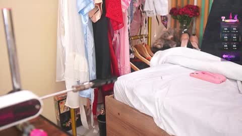 K A T L Y N  online show from 11/03/25, 06:09