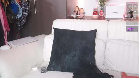 K A T L Y N  online show from 02/12/26, 05:08