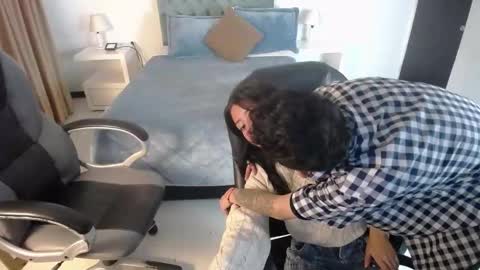 Snapshot of katnia_and_marcuz chatting on 02/25/25, 12:13 Katnia and Marcuz online show from 02/25/25, 12:13