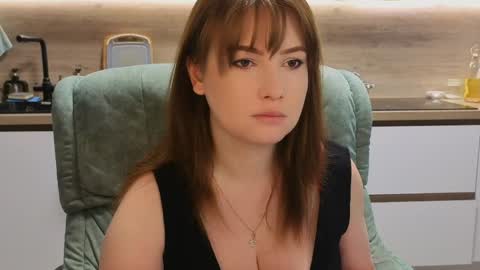 Snapshot of katniss_k chatting on 05/25/26, 05:13 katniss_k online show from 05/25/26, 05:13