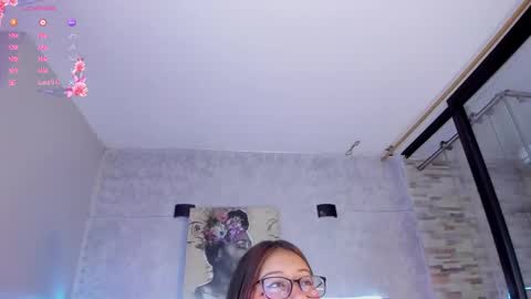 Snapshot of katniss_lovee_ chatting on 09/18/25, 06:37 .... Katniss .... online show from 09/18/25, 06:37