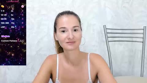 Snapshot of katrin_brook chatting on 09/21/25, 02:35 Katrin Brook online show from 09/21/25, 02:35