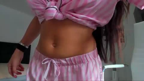 Snapshot of katrin_fit chatting on 06/23/26, 06:00 Katrin online show from 06/23/26, 06:00